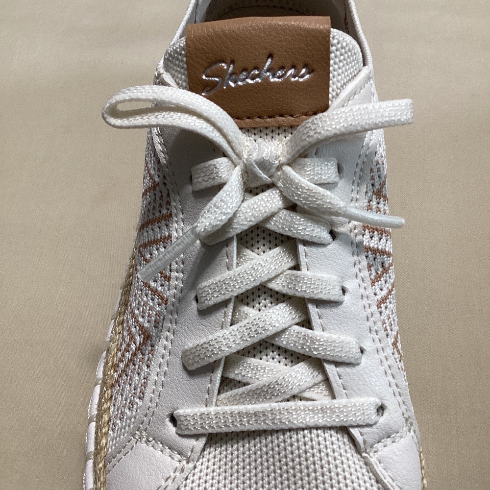 Skechers Stretch Fit Wilshire Blvd Bellevue Slip on - Picture 4 of 16